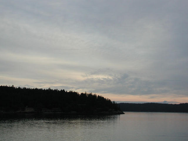 Dawn plays with the clouds